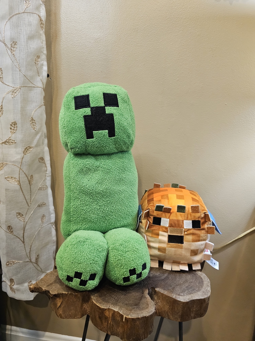 Green Minecraft Creeper Plush Toy - Soft Pixel-Face Stuffed Animal